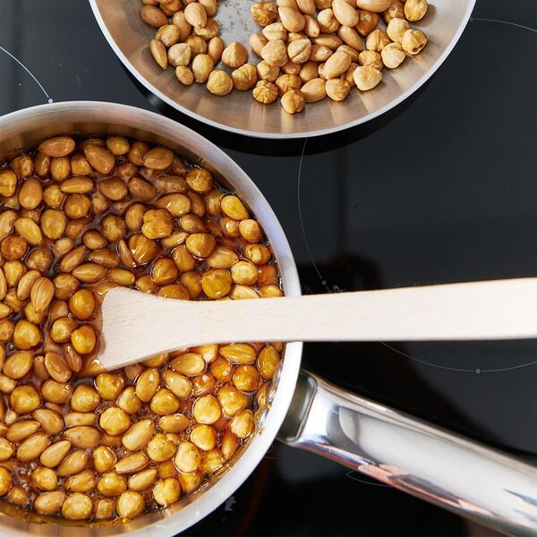 De Buyer - Poêle à frire en inox 3 couches ALCHIMY - 24 cm - Fabriquée en France, Sans PFAS, Maîtrise de la Cuisson, Inox 18/10, Tous Feux + Four, Finition Poli Brossé, Gris