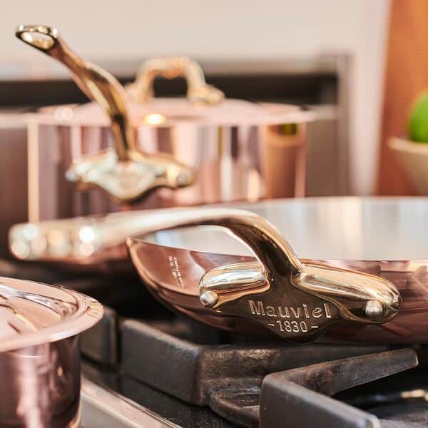 Mauviel M'Heritage 200 B Poêle 2mm Cuivre Poli & Inox Poignées Laiton 26,0 cm Made In France