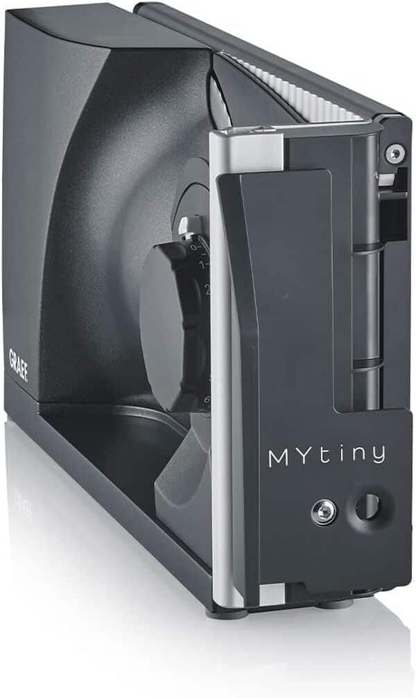 GRAEF MYtiny MT1006 - Trancheuse universelle pliable, Made in Germany, entièrement métallique, lame dentelée Ø170 mm, épaisseur de coupe 0-15 mm, trancheuse à pain, compacte